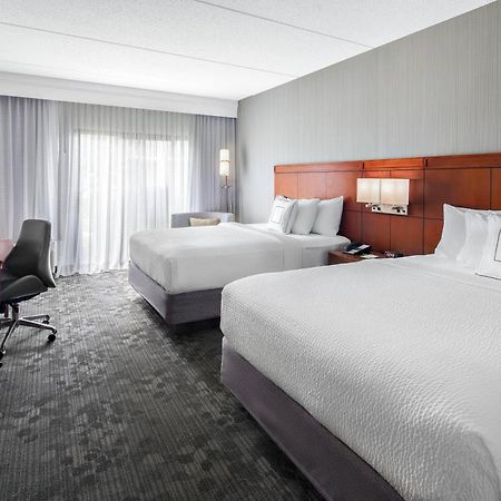 Courtyard By Marriott Pittsburgh Airport Hotel Coraopolis Kültér fotó