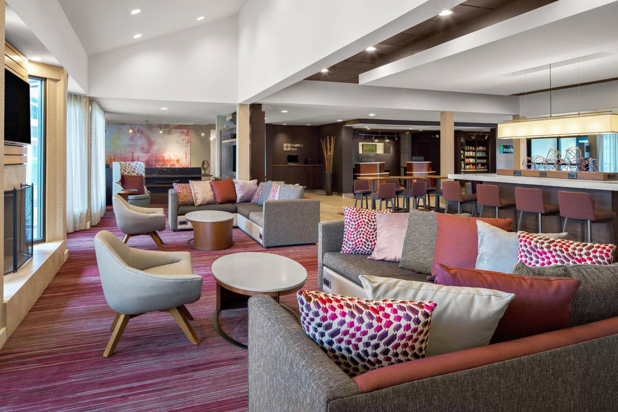 Courtyard By Marriott Pittsburgh Airport Hotel Coraopolis Kültér fotó