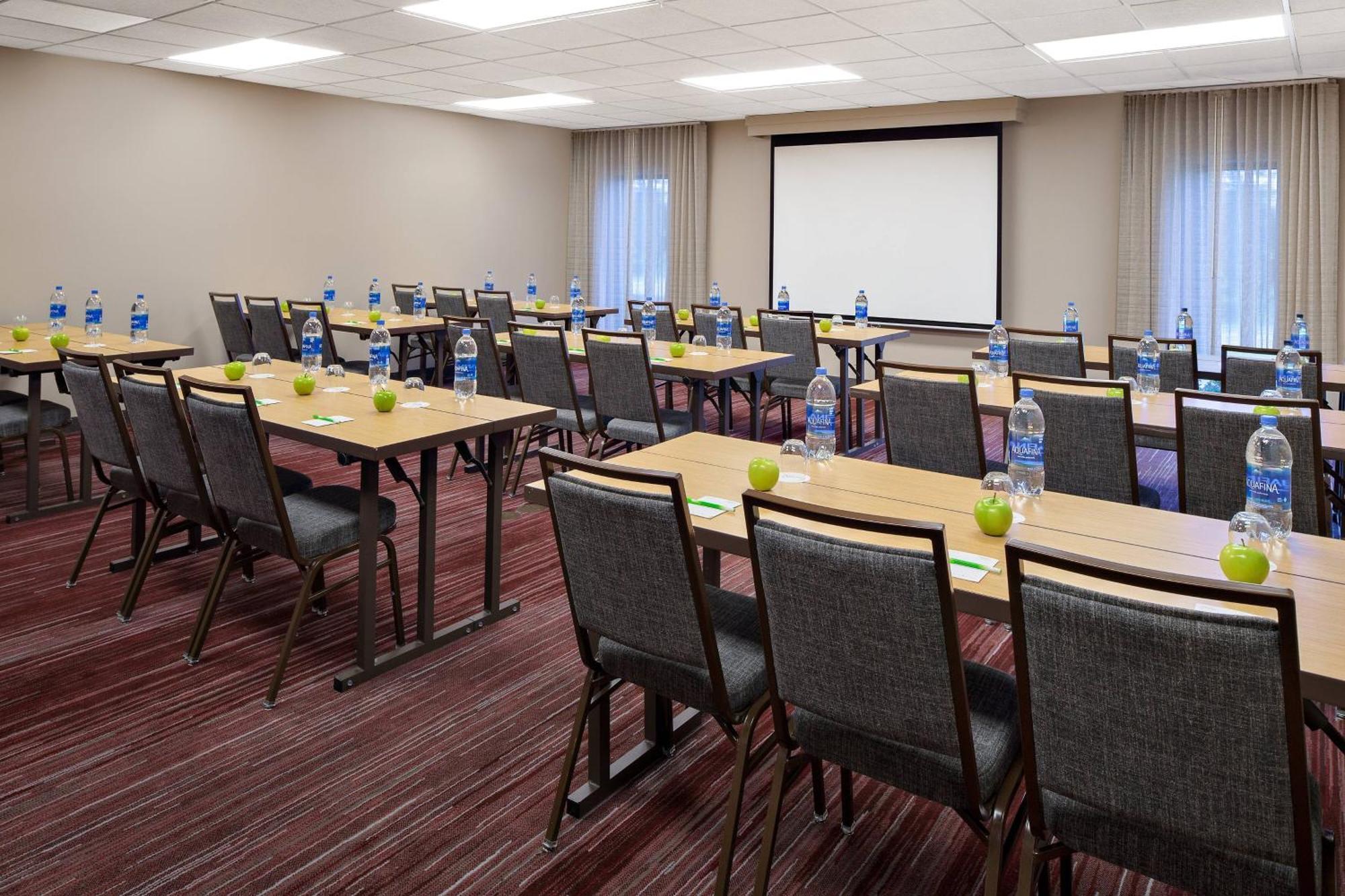 Courtyard By Marriott Pittsburgh Airport Hotel Coraopolis Kültér fotó