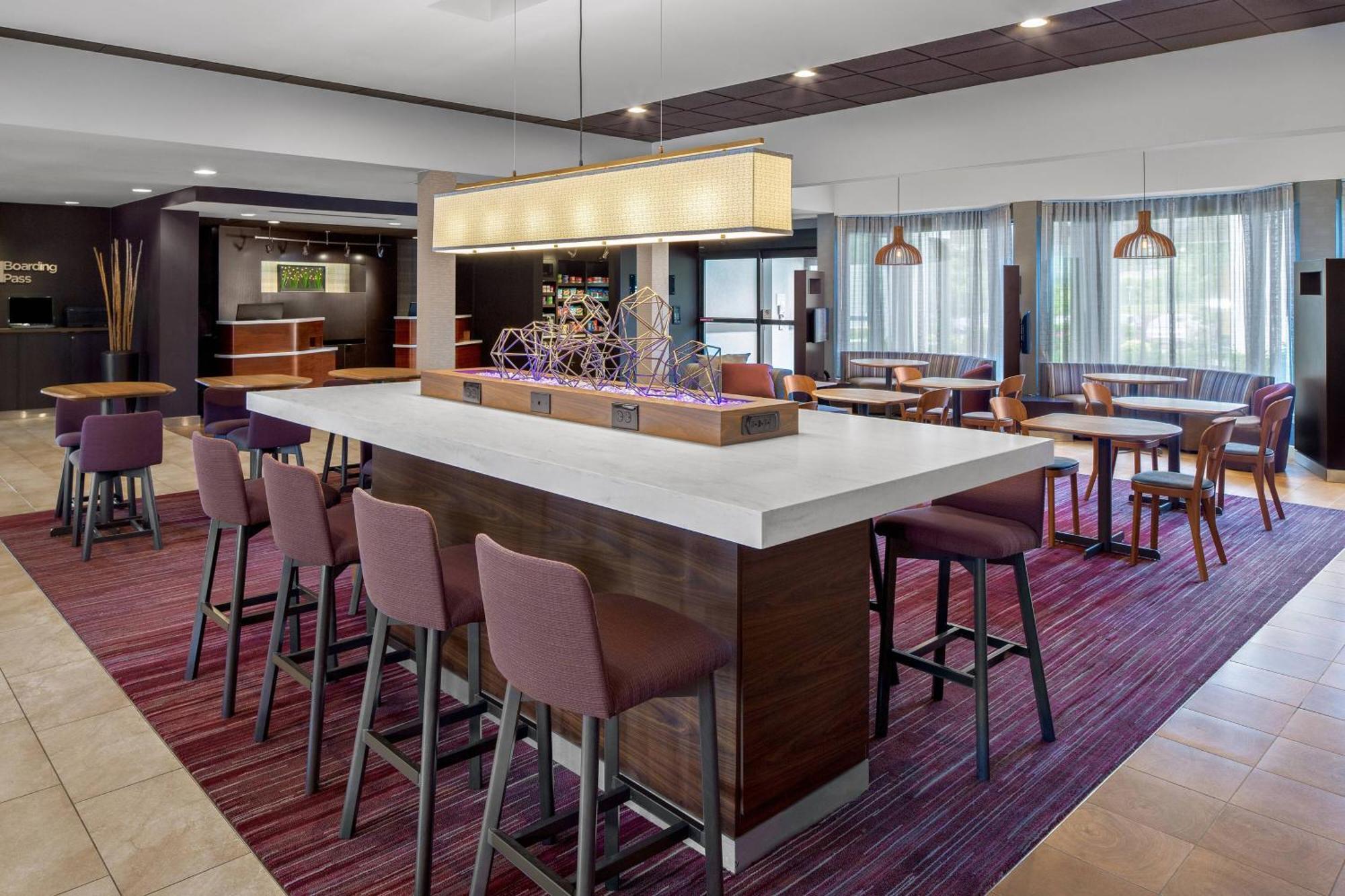 Courtyard By Marriott Pittsburgh Airport Hotel Coraopolis Kültér fotó