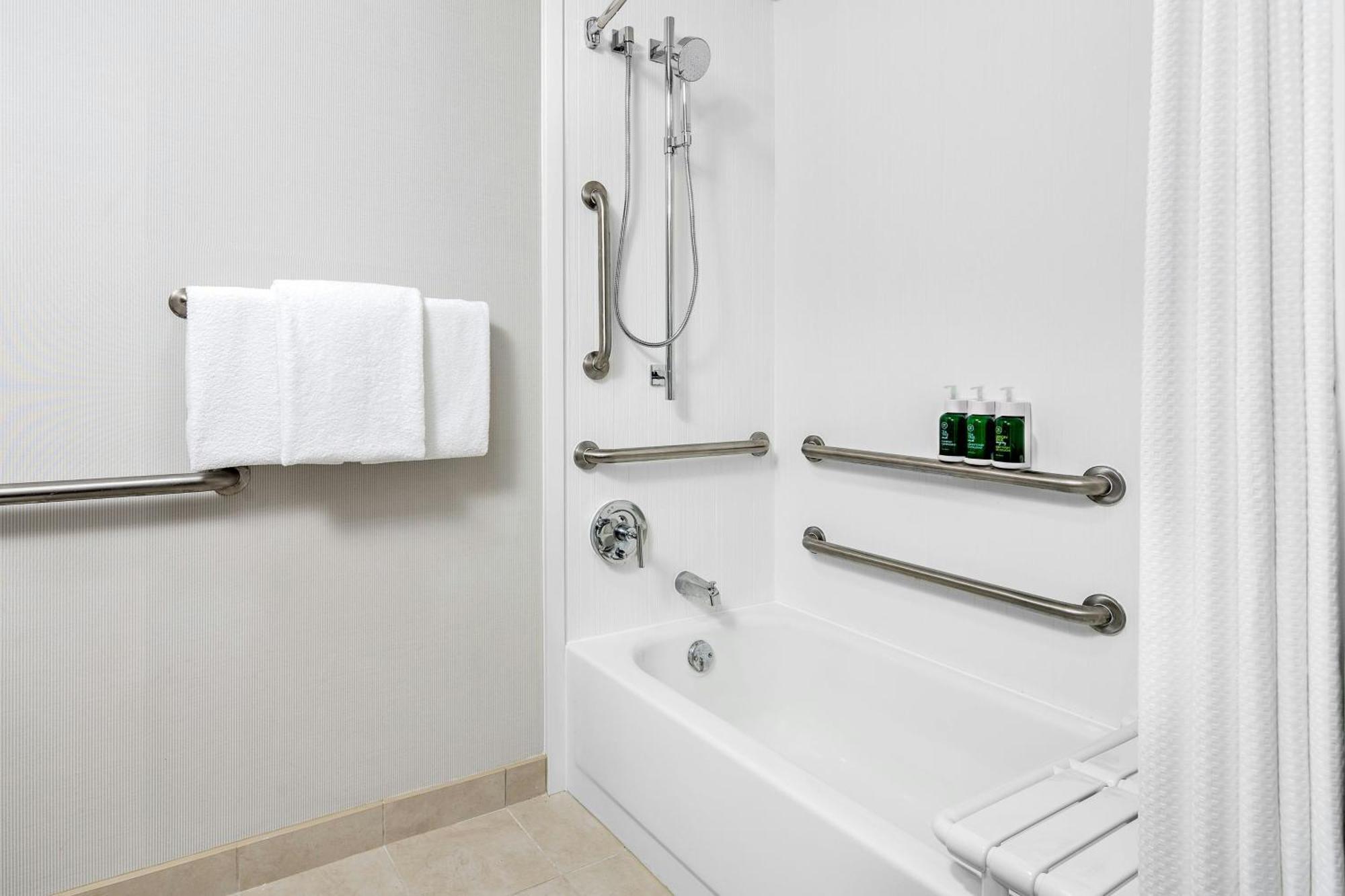 Courtyard By Marriott Pittsburgh Airport Hotel Coraopolis Kültér fotó