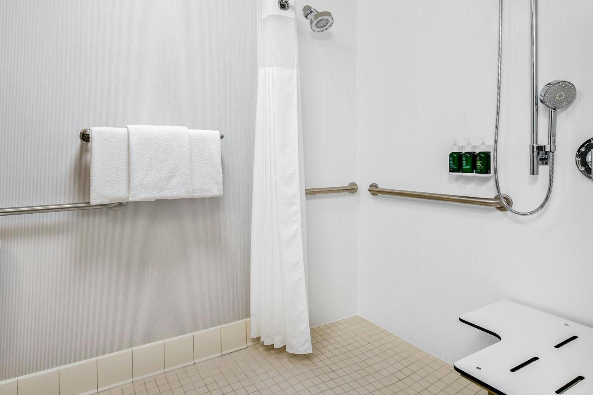 Courtyard By Marriott Pittsburgh Airport Hotel Coraopolis Kültér fotó