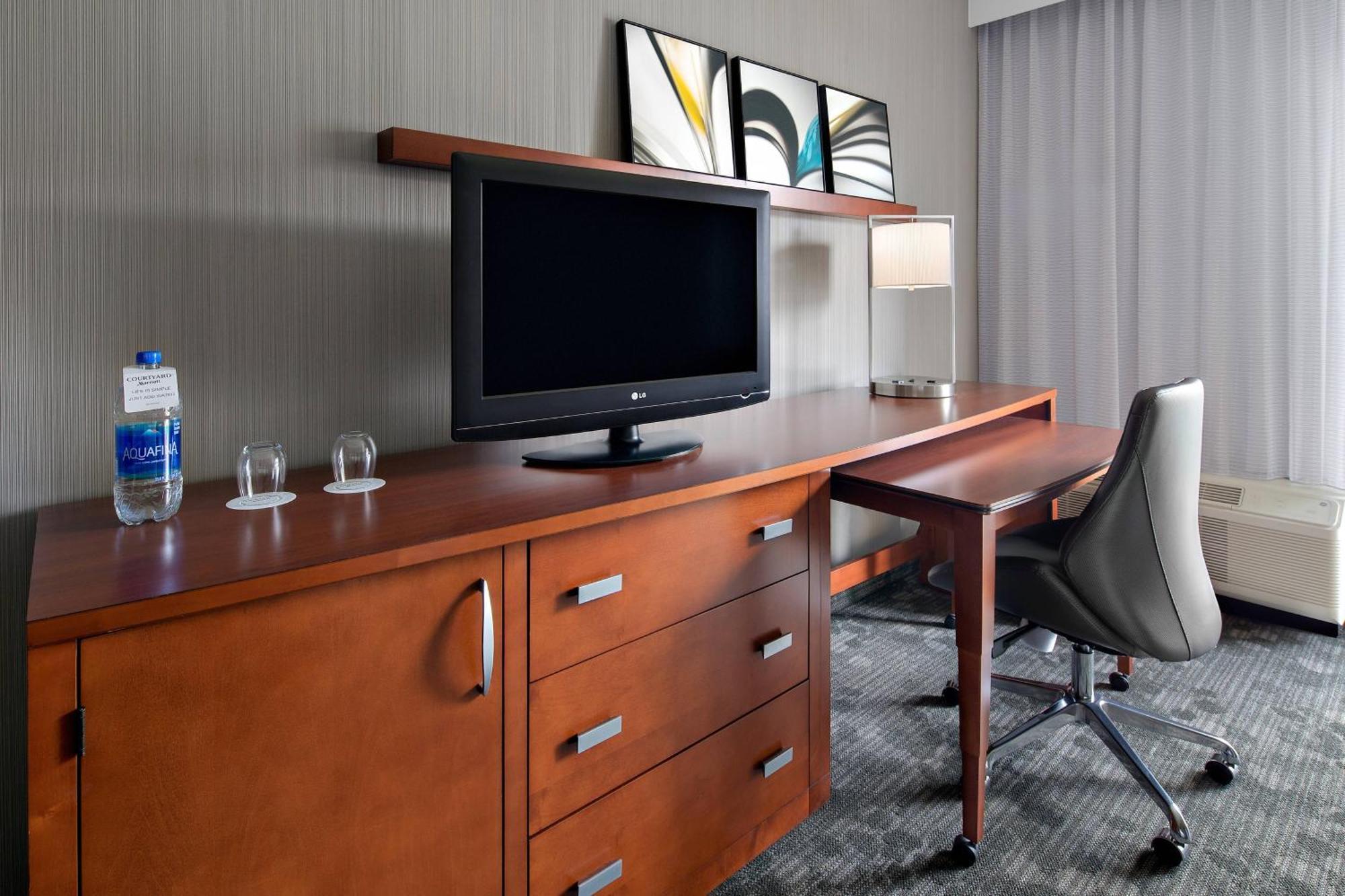 Courtyard By Marriott Pittsburgh Airport Hotel Coraopolis Kültér fotó