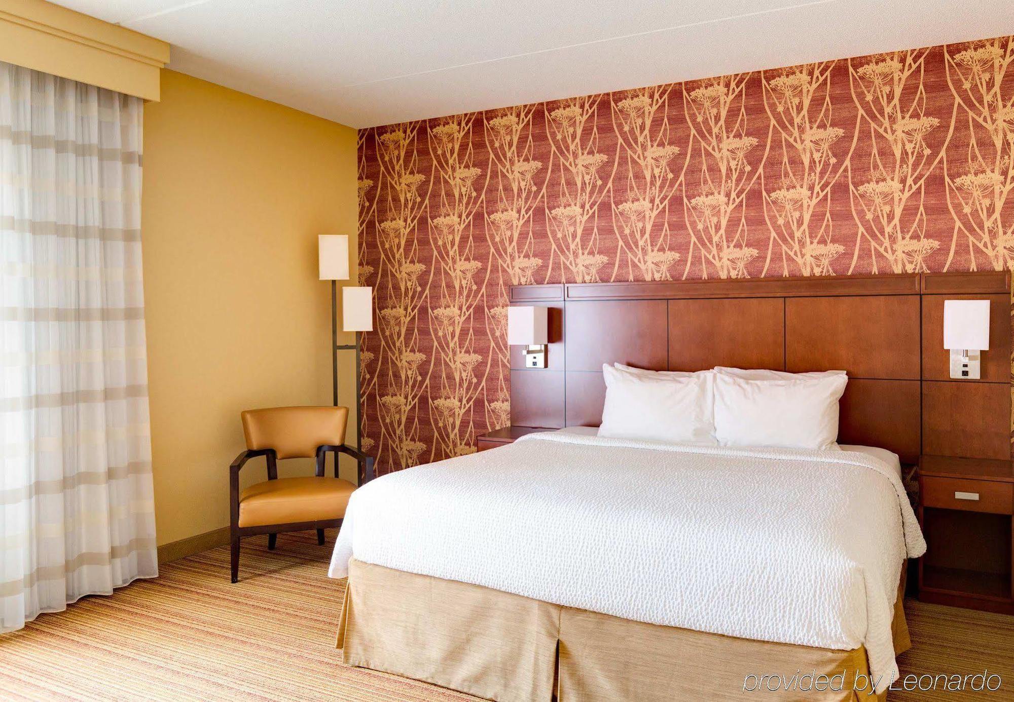 Courtyard By Marriott Pittsburgh Airport Hotel Coraopolis Kültér fotó